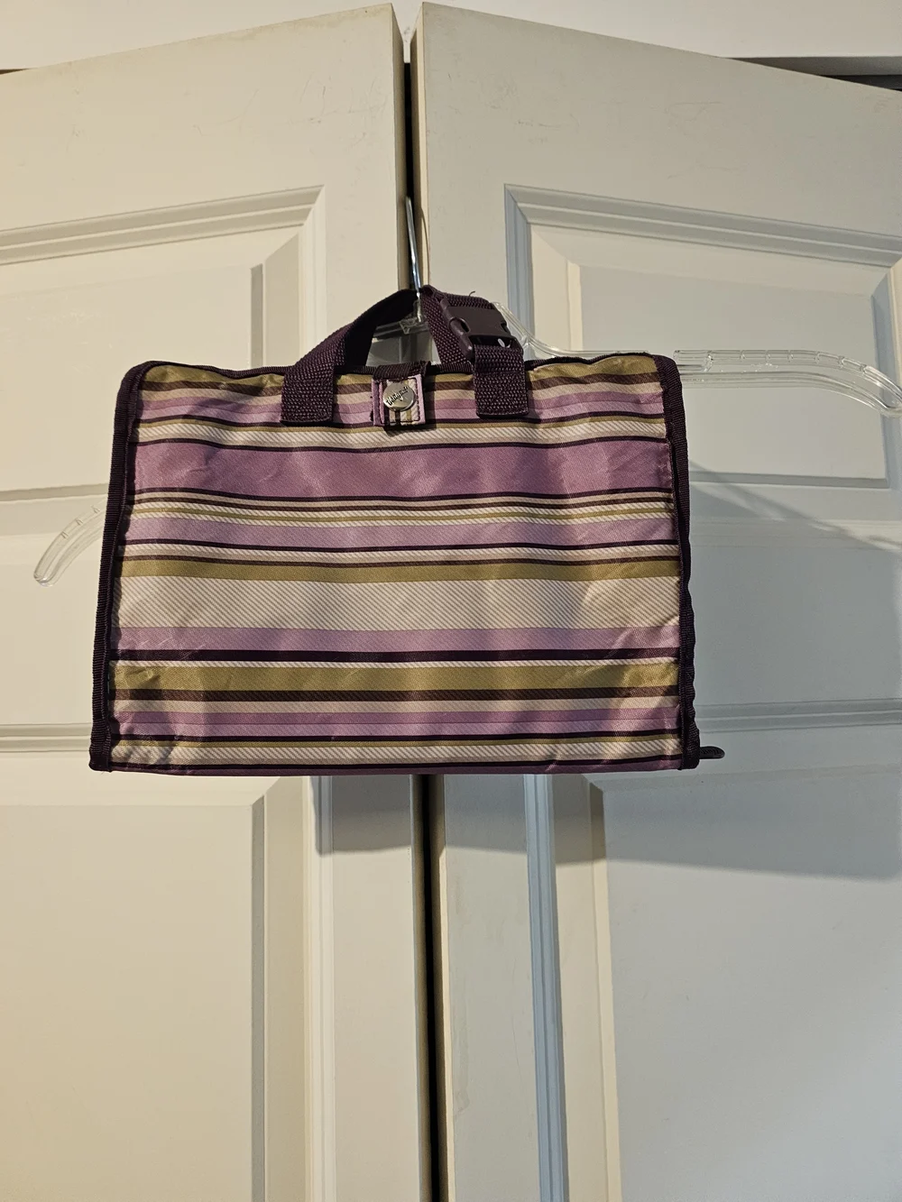 Thirty One Hanging Travel Organizer with Clear Pockets - Purple